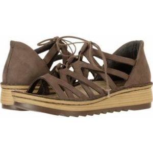 Naot Yarrow Lace Up Sandal